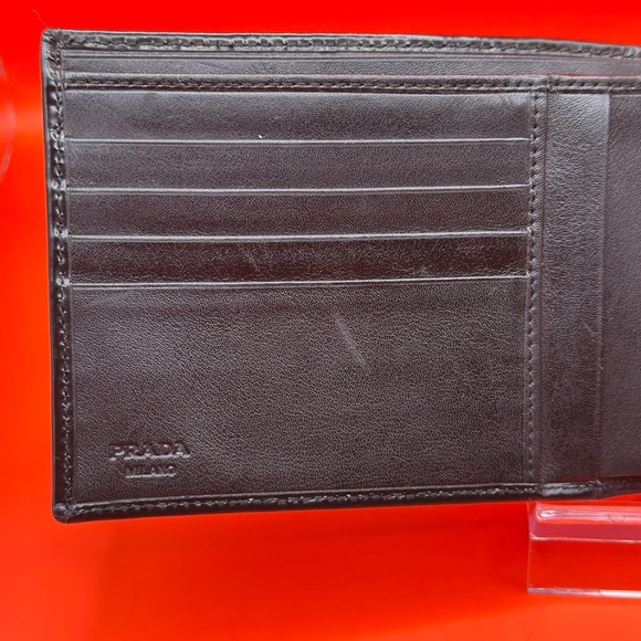 PRADA with COA.  Black Leather Men's Wallet. - Picture 4 of 11
